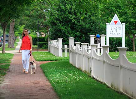 Easton is one of the very walkable towns in Talbot Coutny, Maryland.